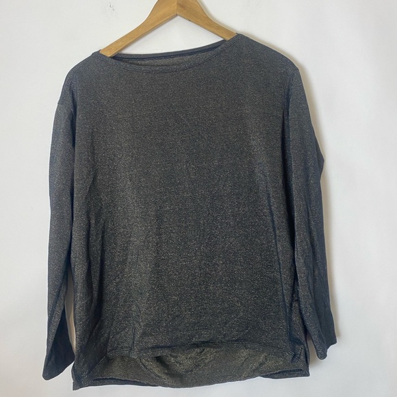 lululemon athletica Tops - Lululemon Womens Large Back in Action Long Sleeve Black Gold Sparkle Oversized